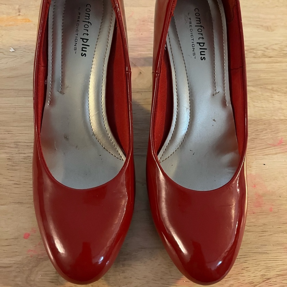 Women’s Red Round Toe by  Comfort Plus size 7.5 Heel